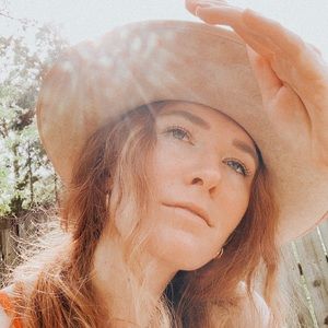 Meet your Posher, Lex